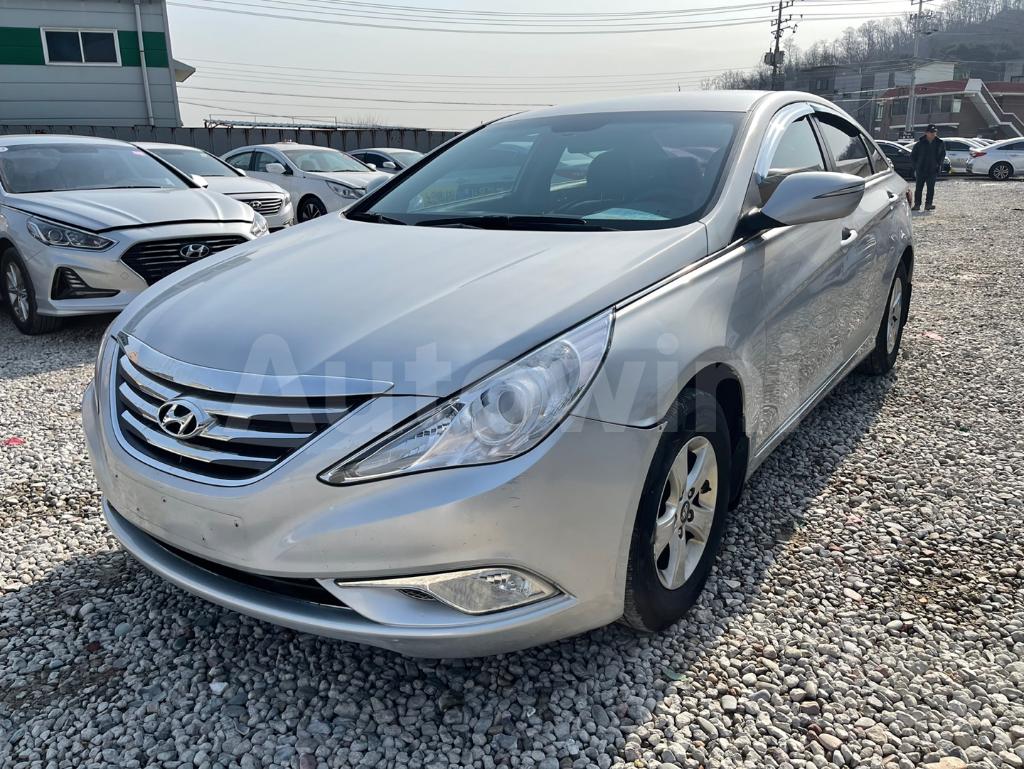KMHEC41LBGA684681 2016 HYUNDAI YF SONATA THE BRILLIANT LPG TAXI-1