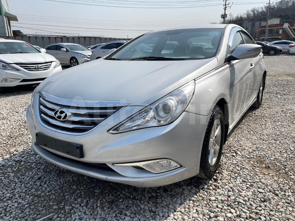KMHEC41LBGA686556 2016 HYUNDAI YF SONATA THE BRILLIANT LPG TAXI-1