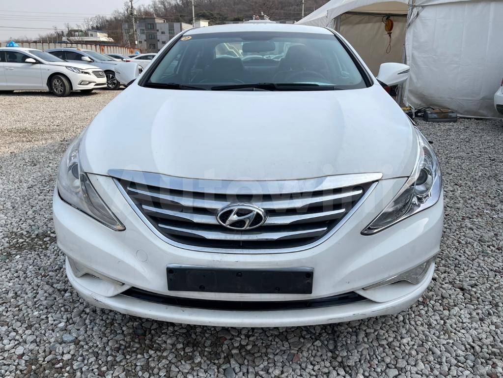 KMHEC41LBGA679532 2016 HYUNDAI YF SONATA THE BRILLIANT LPG TAXI-0