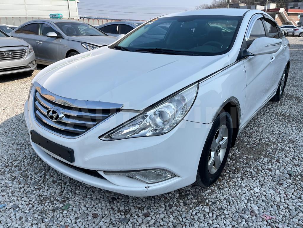 KMHEC41LBGA681864 2016 HYUNDAI YF SONATA THE BRILLIANT LPG TAXI-1
