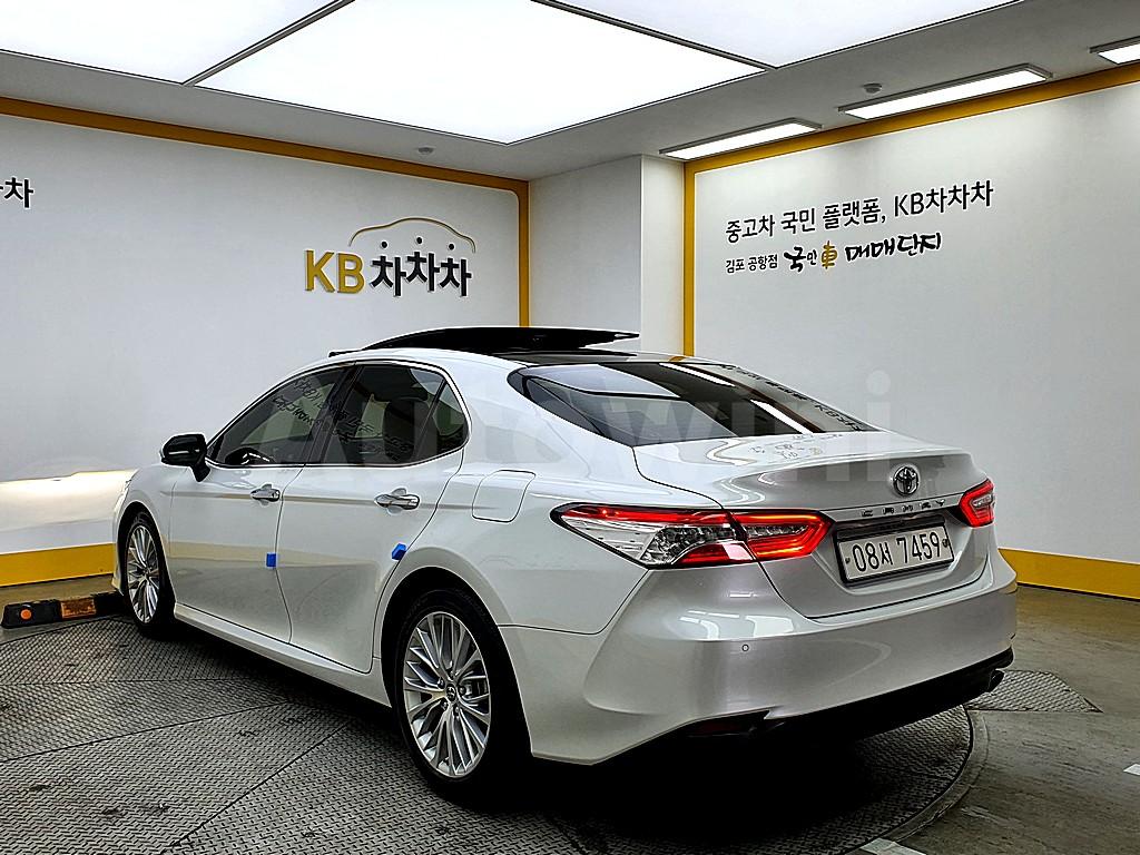 JTNB11HKXJ3052586 2018 TOYOTA  CAMRY 2.5-3