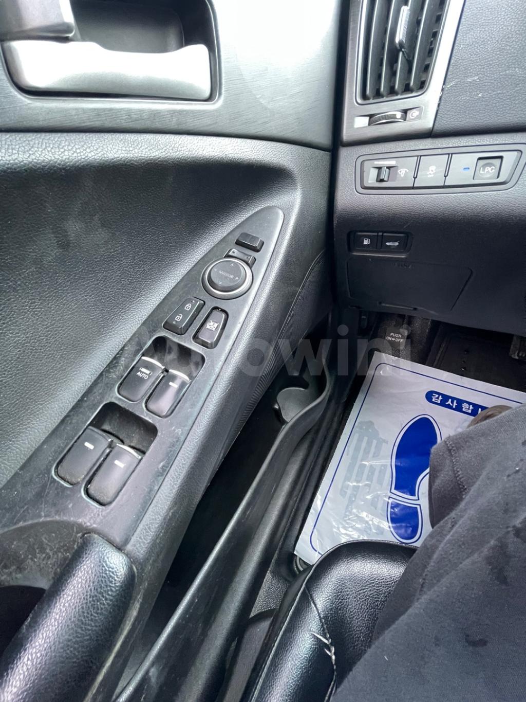 2016 HYUNDAI YF SONATA THE BRILLIANT LPG TAXI - 18