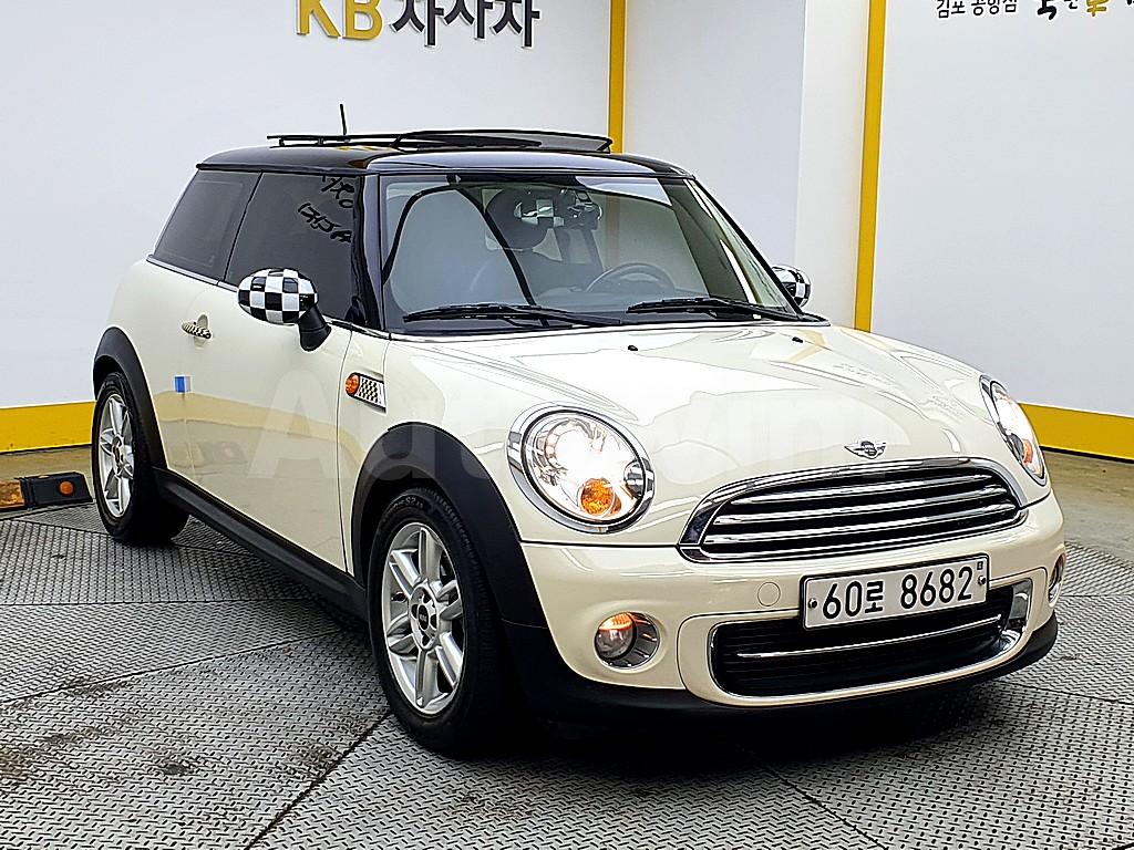 WMWSU3103BT021873 2011 MINI COOPER 1.6 BASIC-1