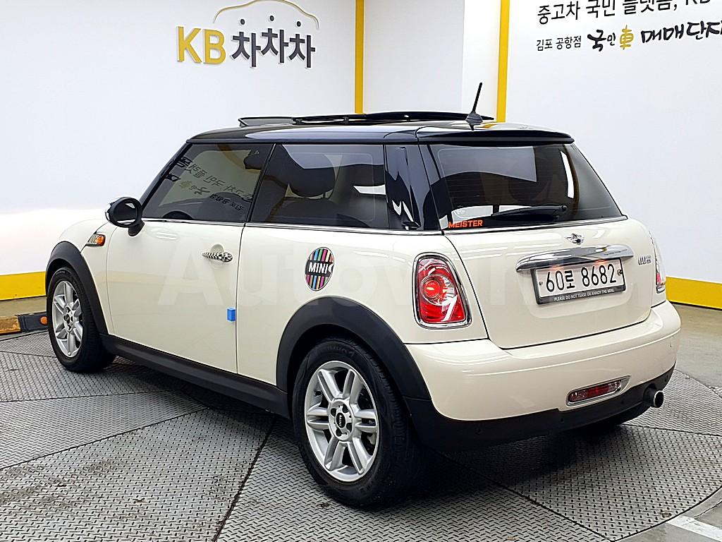 WMWSU3103BT021873 2011 MINI COOPER 1.6 BASIC-3