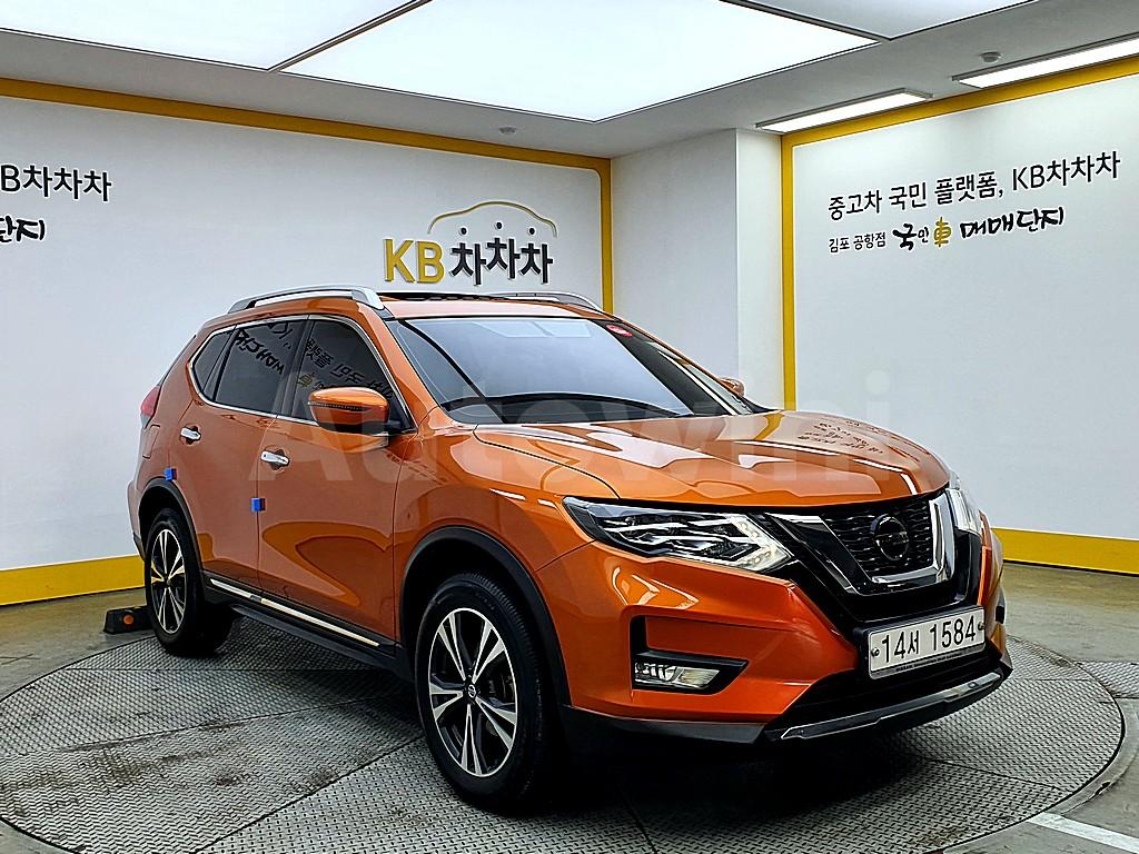 JN1AT2MV5JW000395 2018 NISSAN X TRAIL 2.5 4WD-1