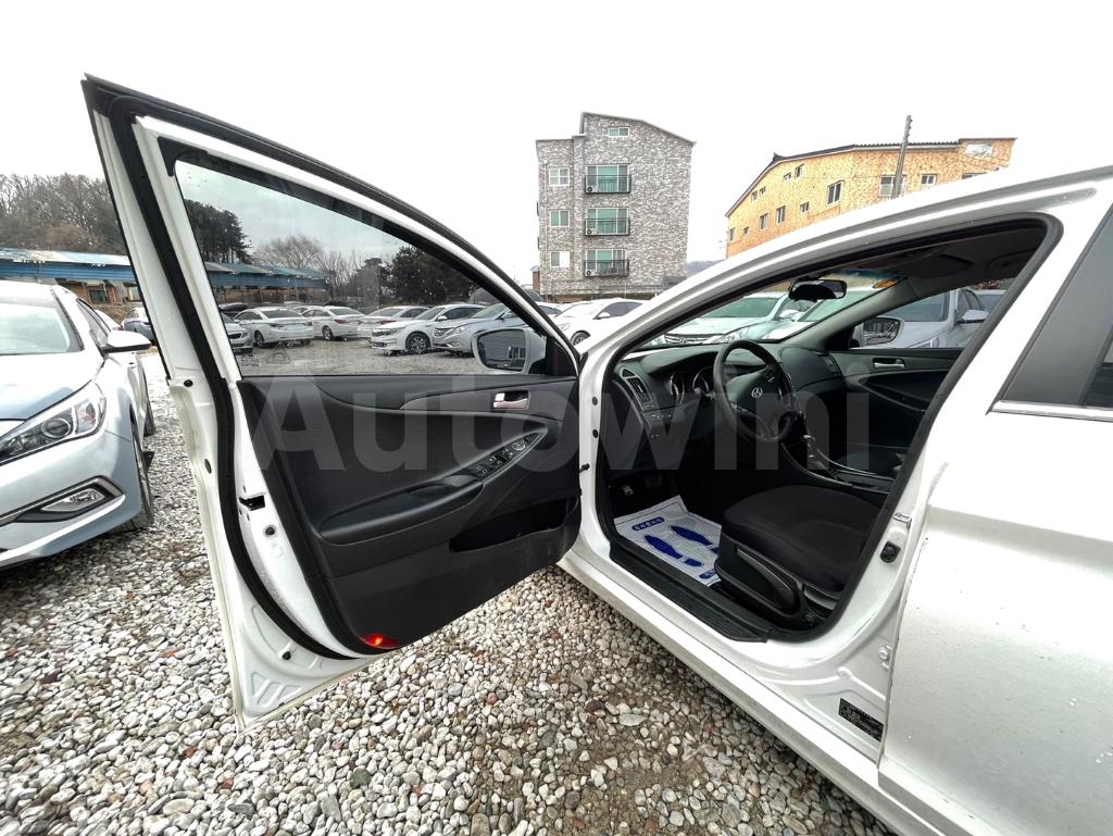 2016 HYUNDAI YF SONATA THE BRILLIANT LPG TAXI - 9