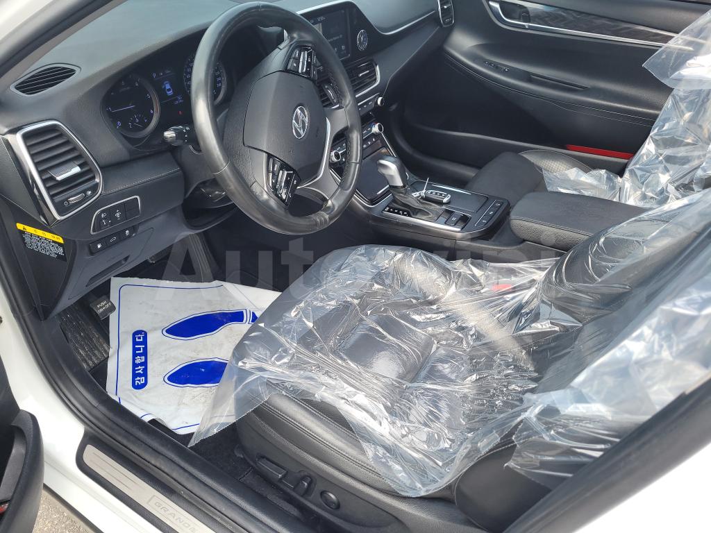 2018 HYUNDAI GRANDEUR IG AZERA DIESEL/SUNROOF - 24