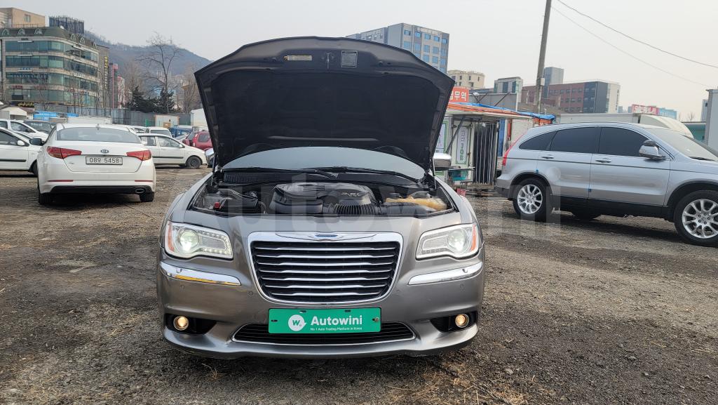2012 CHRYSLER  300C FULL-OPTION/SUNROOF - 44