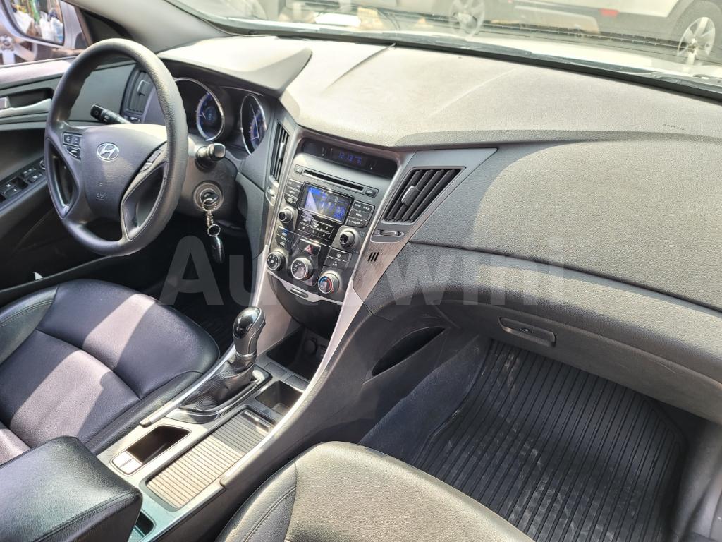 2016 HYUNDAI YF SONATA THE BRILLIANT A/T - 26