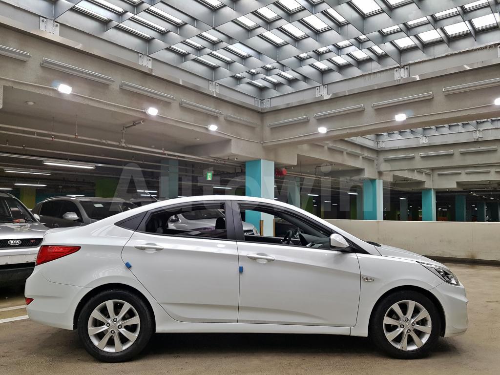 2016 HYUNDAI ACCENT  NO ACCIDENT(16R+LED+ANDROID) - 8