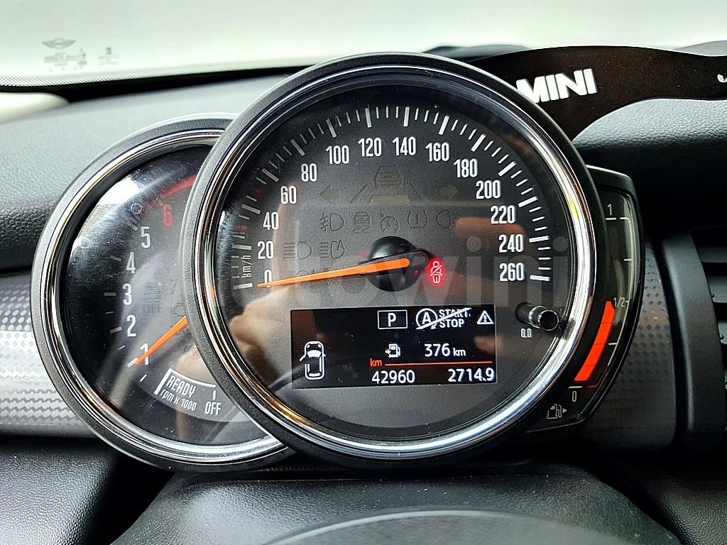 2019 MINI COOPER D 1.5 5 DOOR 3RD GEN - 7
