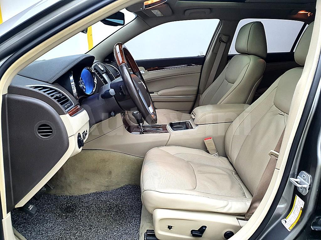 2011 CHRYSLER  300C 3.6 - 10