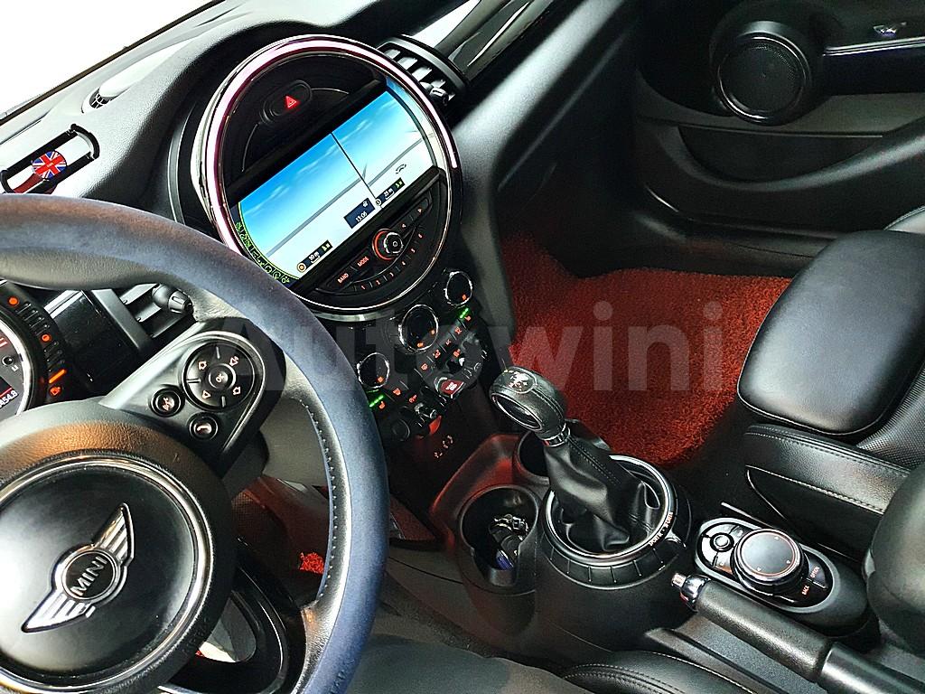2015 MINI COOPER D 1.5 5 DOOR HIGH 3RD GEN - 10