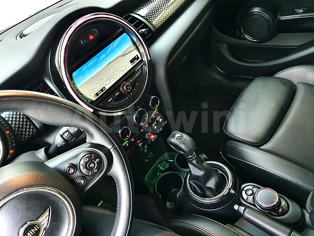 2016 MINI COOPER S 1.6 5 DOOR 3RD GEN - 11
