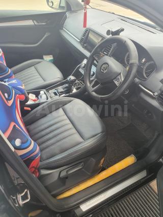 TMBKR7NU3K5037018 2019 SKODA KAROQ B-1