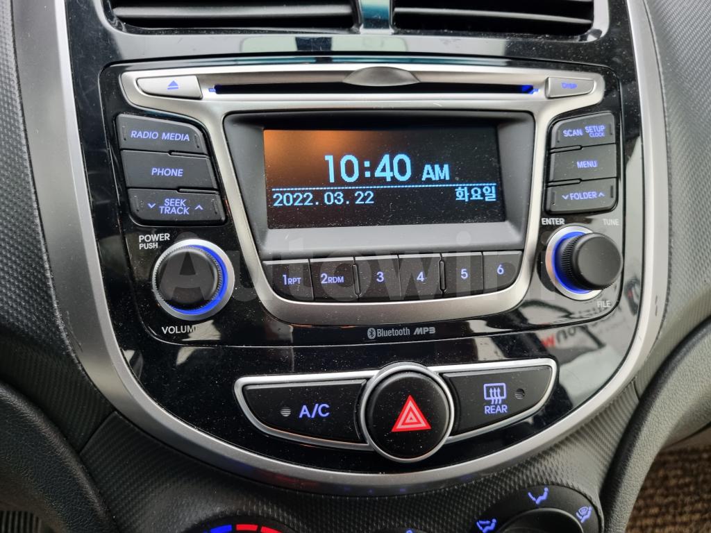 2017 HYUNDAI ACCENT  VERY GOOD CONDITION.NOACCIDENT - 36