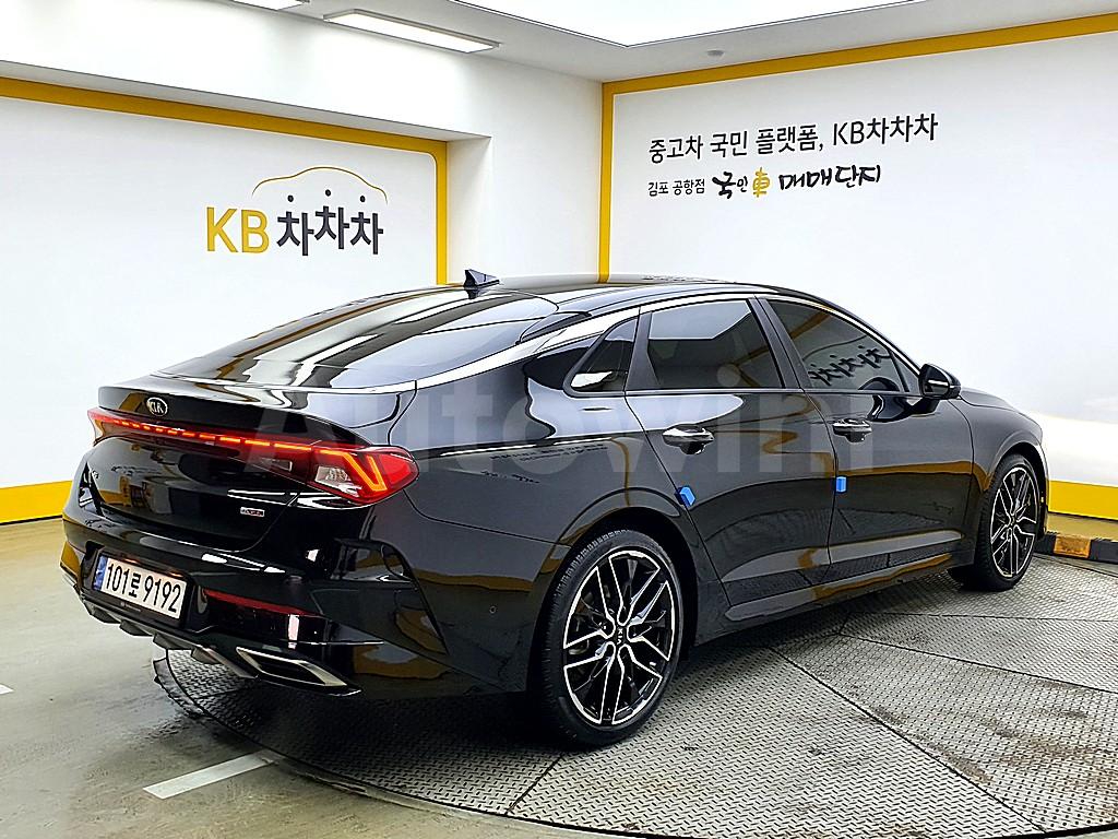 KNAG3412BMA120909 2021 KIA K5 3RD GEN SIGNATURE-2
