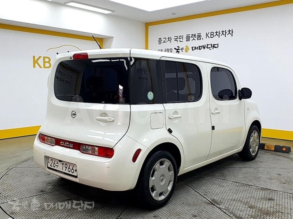 JN1AZ23E0DT015568 2013 NISSAN CUBE REAL.MILEAGE REAL.CAM-2
