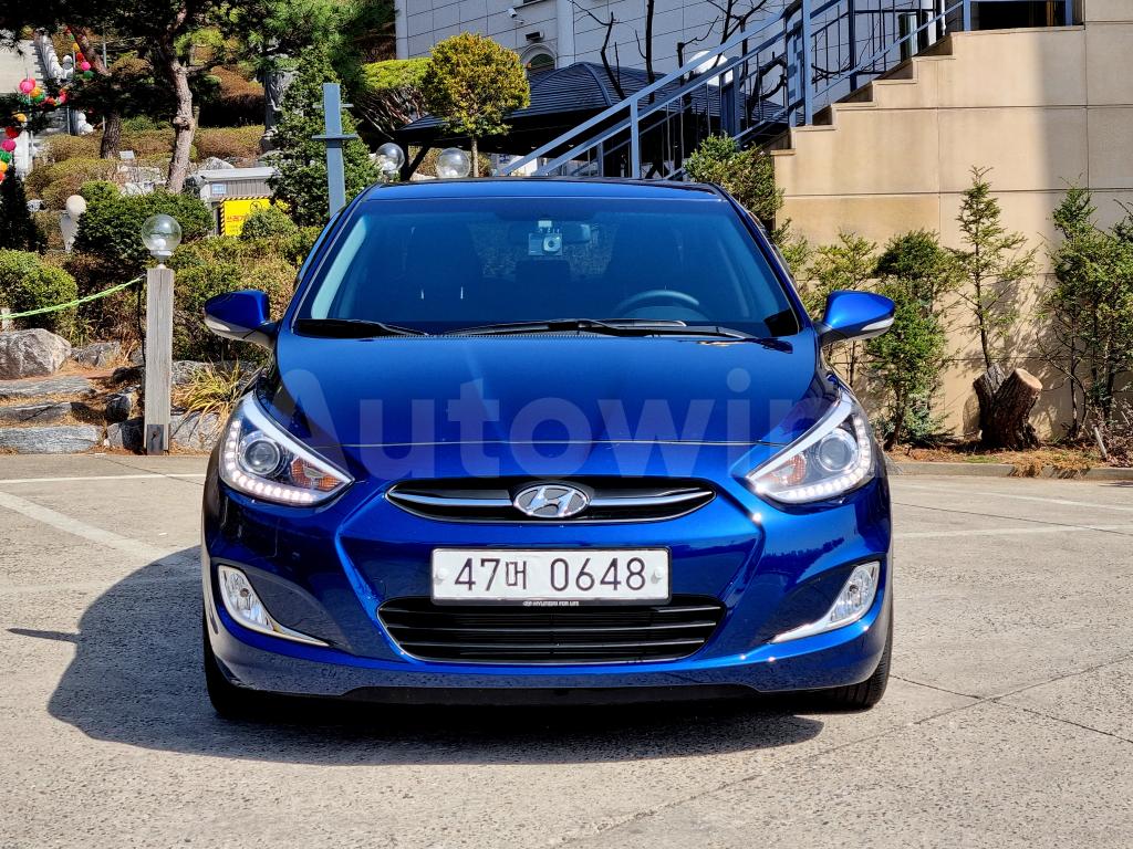 KMHCU41BEHU196785 2017 HYUNDAI ACCENT  PREMIUM S.KEY-1