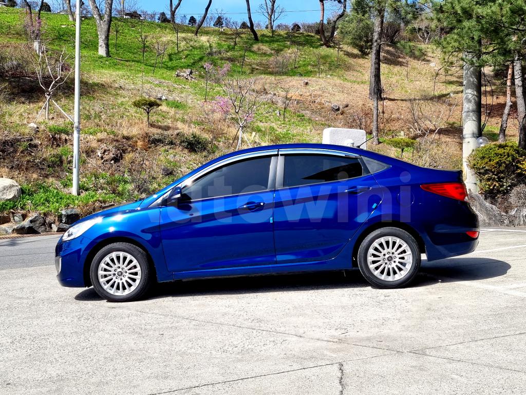 2017 HYUNDAI ACCENT  PREMIUM S.KEY - 7