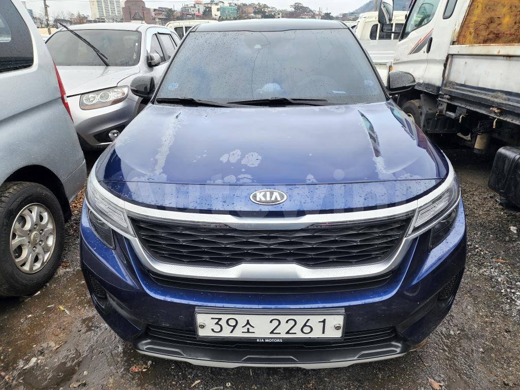 KNAER812GLK004483 2021 KIA SELTOS (N.ACC+S.KEY+ORIGINAL MILEAGE)-4