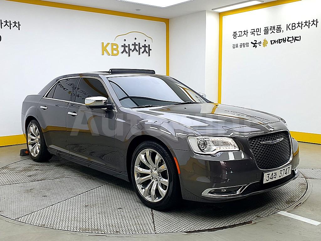 2C3CCACG8HH646871 2017 CHRYSLER  300C 3.6-1
