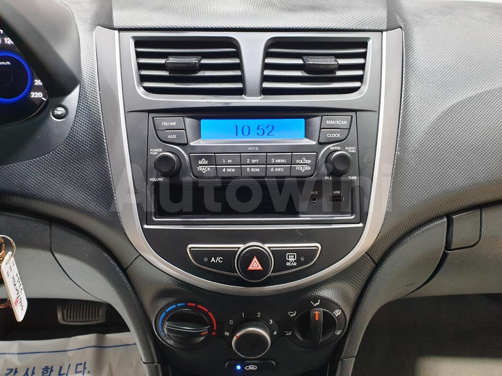 2017 HYUNDAI ACCENT  DIESEL ABS - 26
