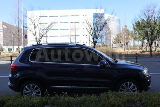 2013 VOLKSWAGEN  TIGUAN 2.0TDI+SROOF+B.MOTION+4WD+FULL - 17