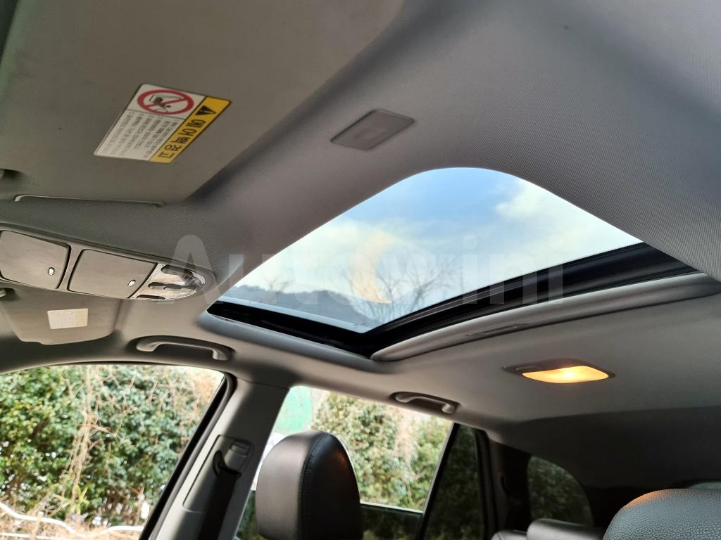 2011 HYUNDAI SANTAFE THE STYLE SUNROOF / BACK CAMERA / MLX - 28