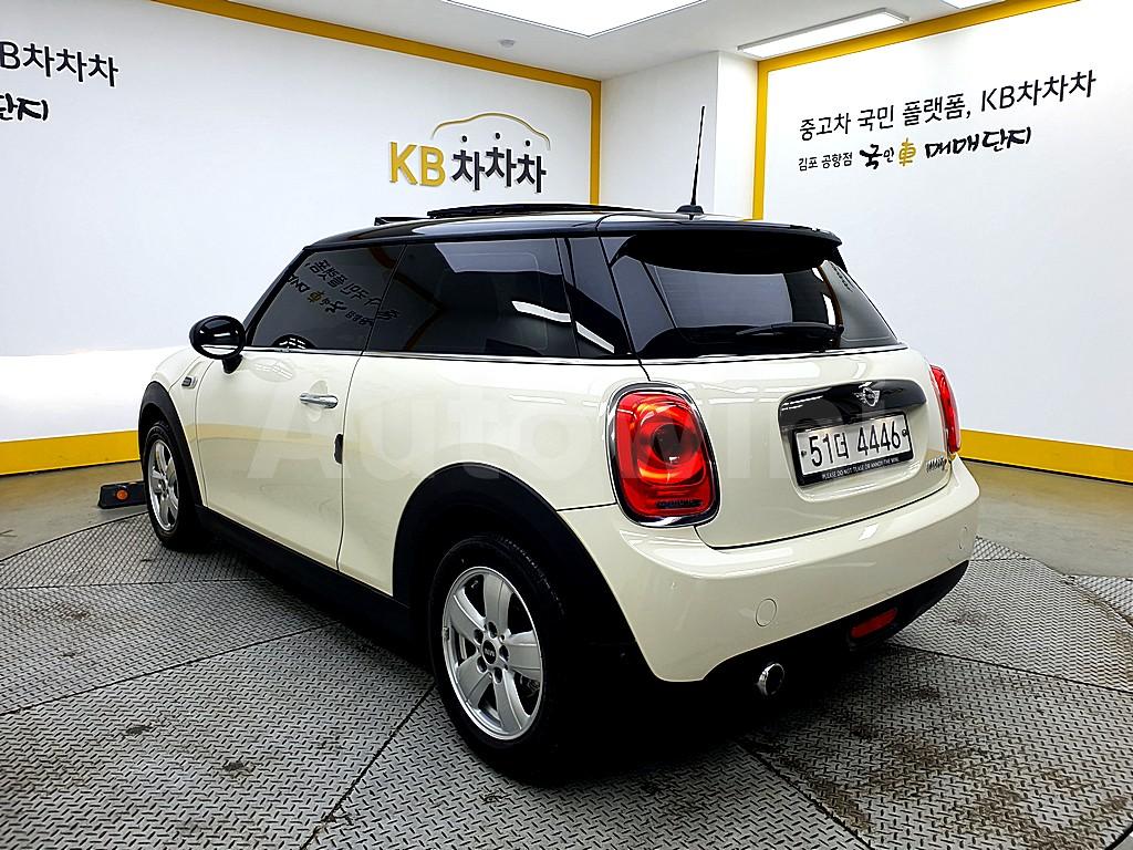 WMWXN310XH2E01068 2017 MINI COOPER D 1.5 MID-3