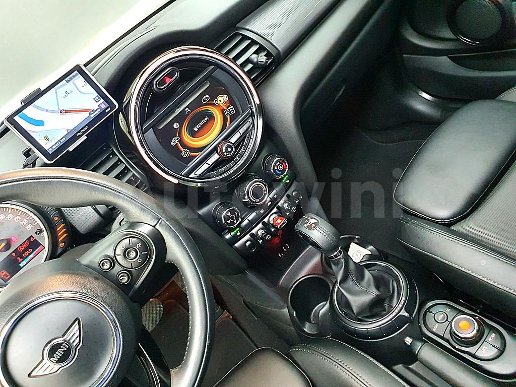 2017 MINI COOPER D 1.5 MID - 11