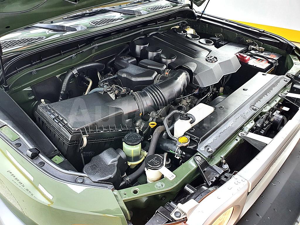JTEBU4BF3EK192804 2014 TOYOTA FJ CRUISER 4WD V6-5