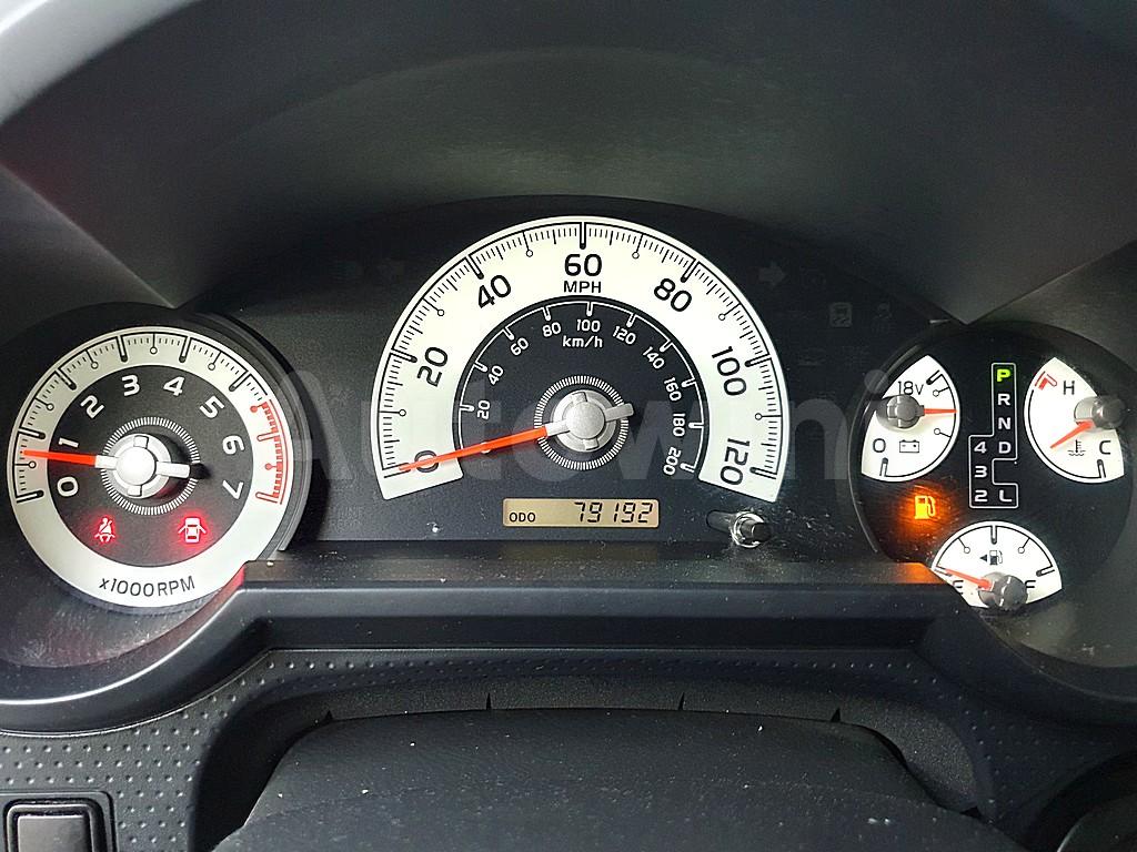 2014 TOYOTA FJ CRUISER 4WD V6 - 7