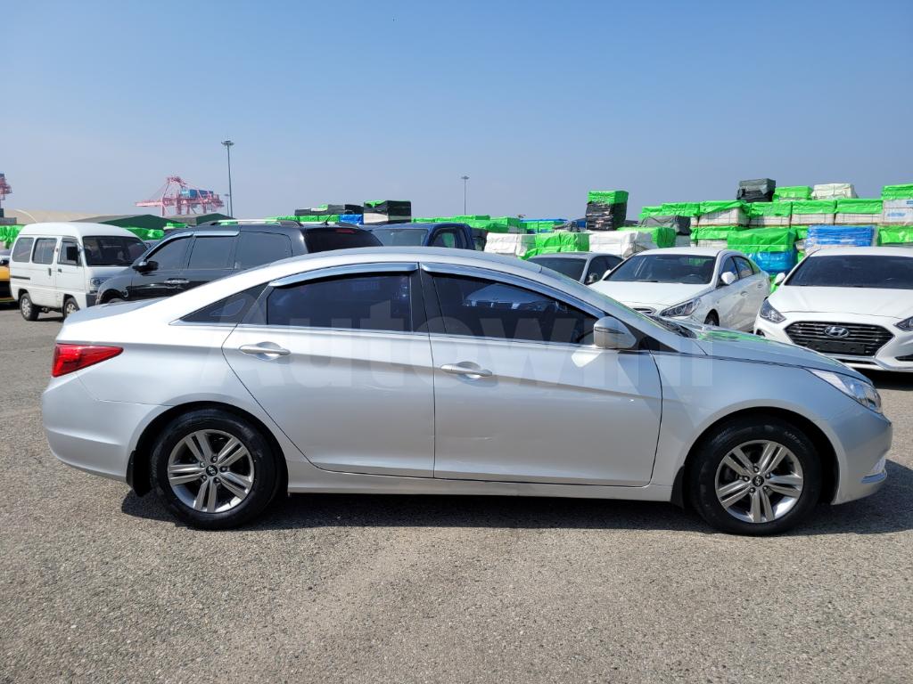 KMHEC41LBEA607485 2014 HYUNDAI YF SONATA THE BRILLIANT ANDROID-3