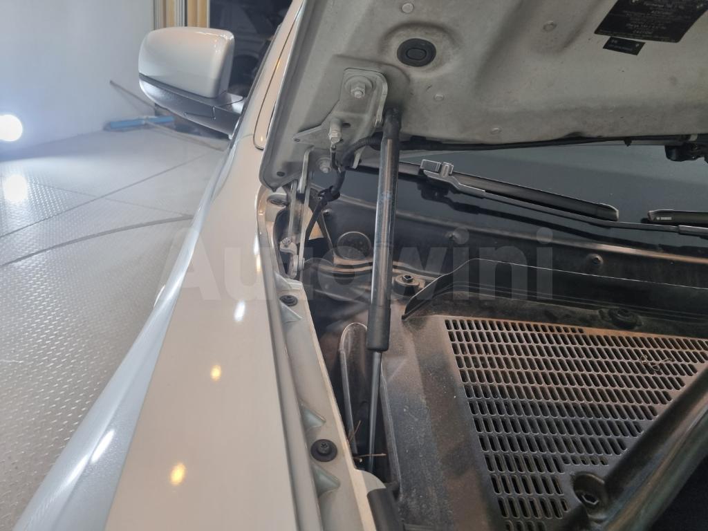 2010 BMW X5 E70  X5 XDRIVE30D - 25