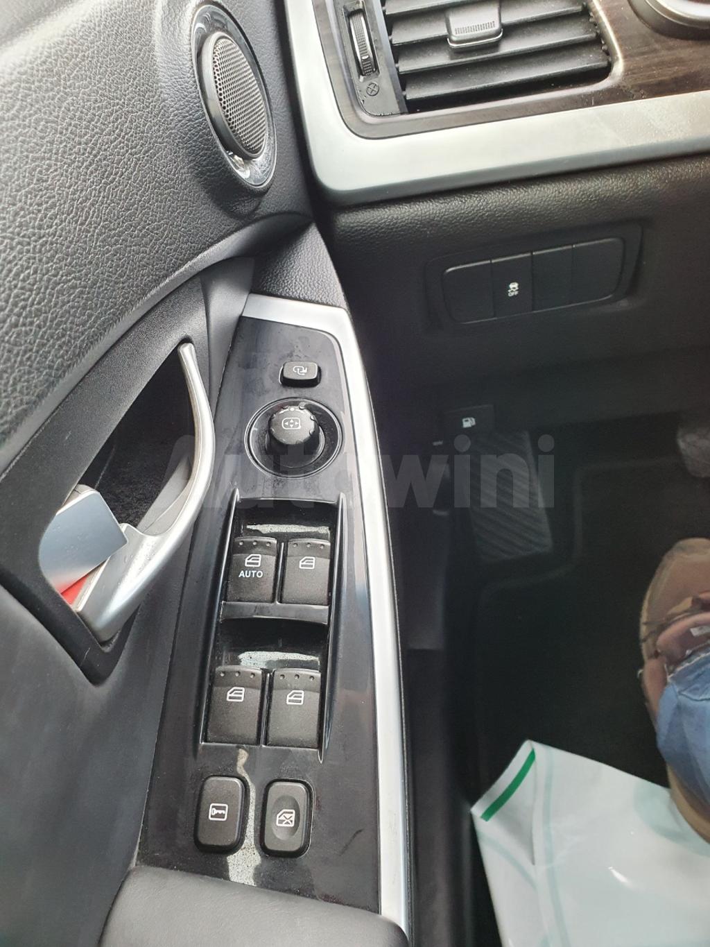 2014 SSANGYONG  KORANDO C SUNROOF/ABS/A/T - 23