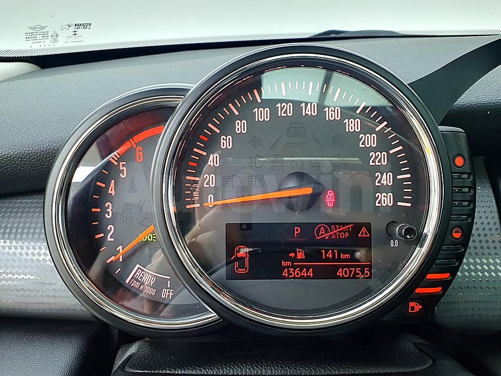 2015 MINI COOPER D 1.5 5-DOOR MID 3RD GEN - 7