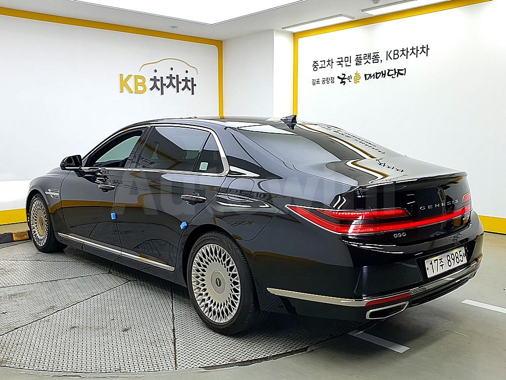 KMHG241DDKU066136 2019 GENESIS G90 3.8 GDI AWD PREMIUM LUXURY-3