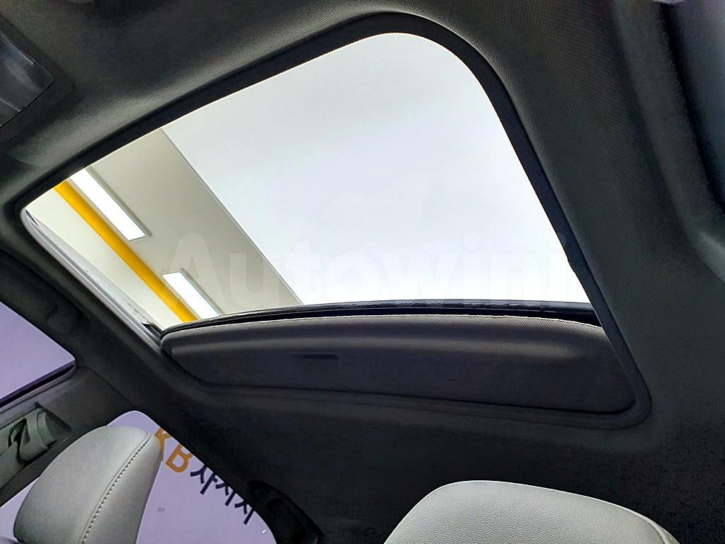 2014 TOYOTA  CAMRY 2.5 XLE - 15