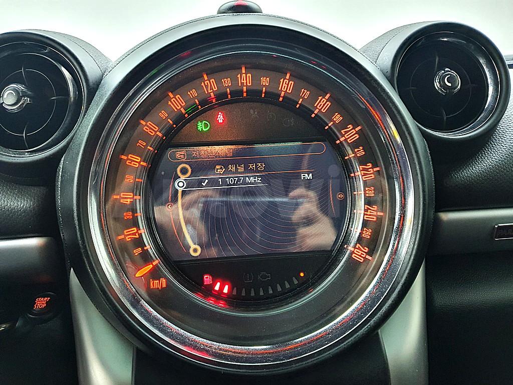 2016 MINI COOPER D COUNTRYMAN ALL4 PARK LANE 1ST GEN - 11