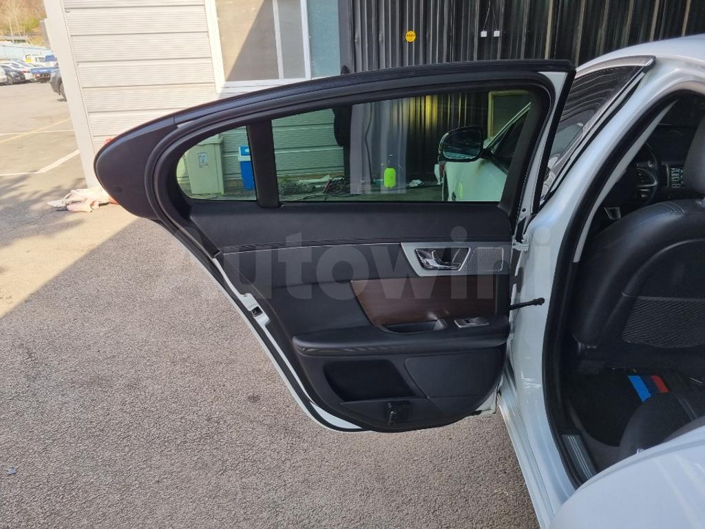 2014 JAGUAR XF SUNROOF 2WD - 15