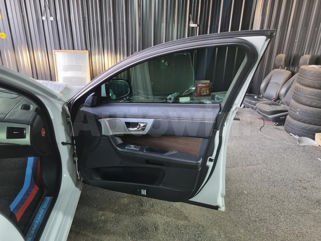 2014 JAGUAR XF SUNROOF 2WD - 19