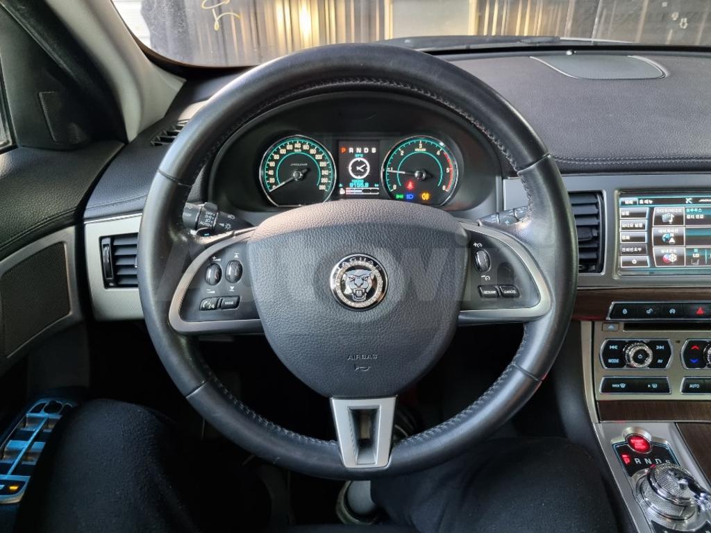 2014 JAGUAR XF SUNROOF 2WD - 24