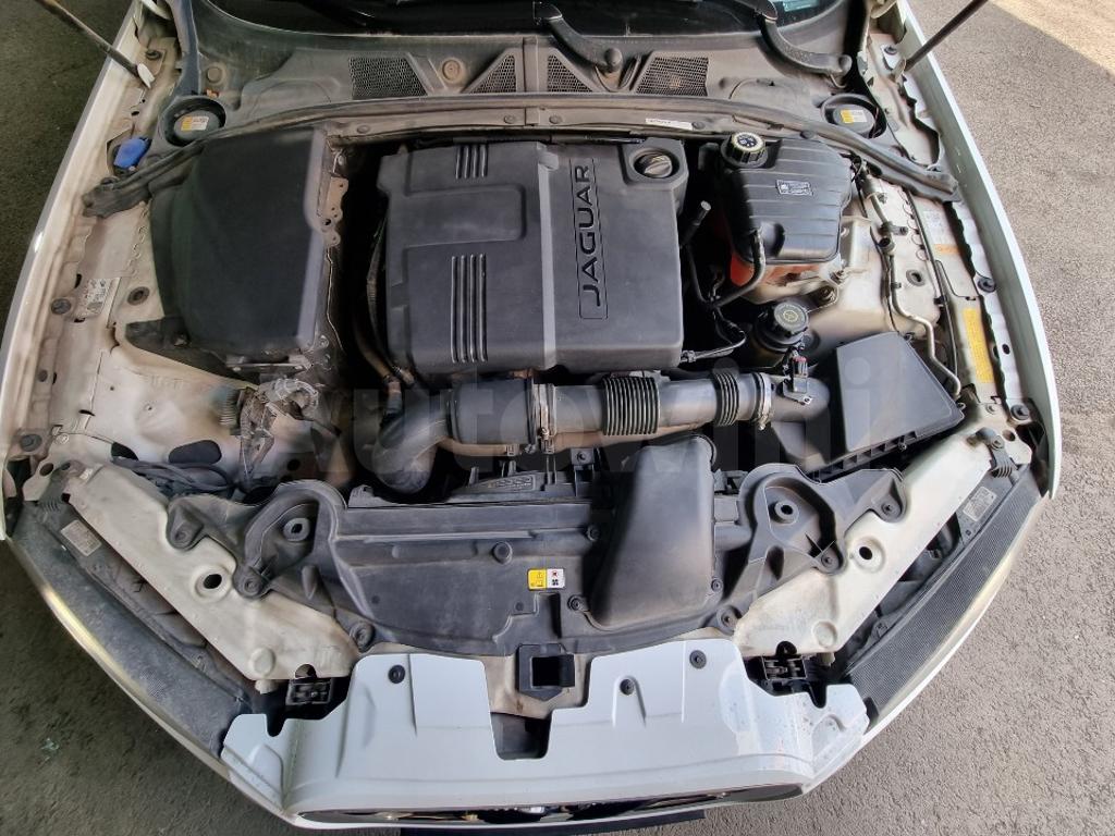2014 JAGUAR XF SUNROOF 2WD - 37