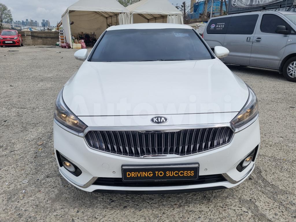 KNALC418BJA135019 2018 KIA  K7 CADENZA LPG FRONT-SENS.NO ACCIDENT R17-1