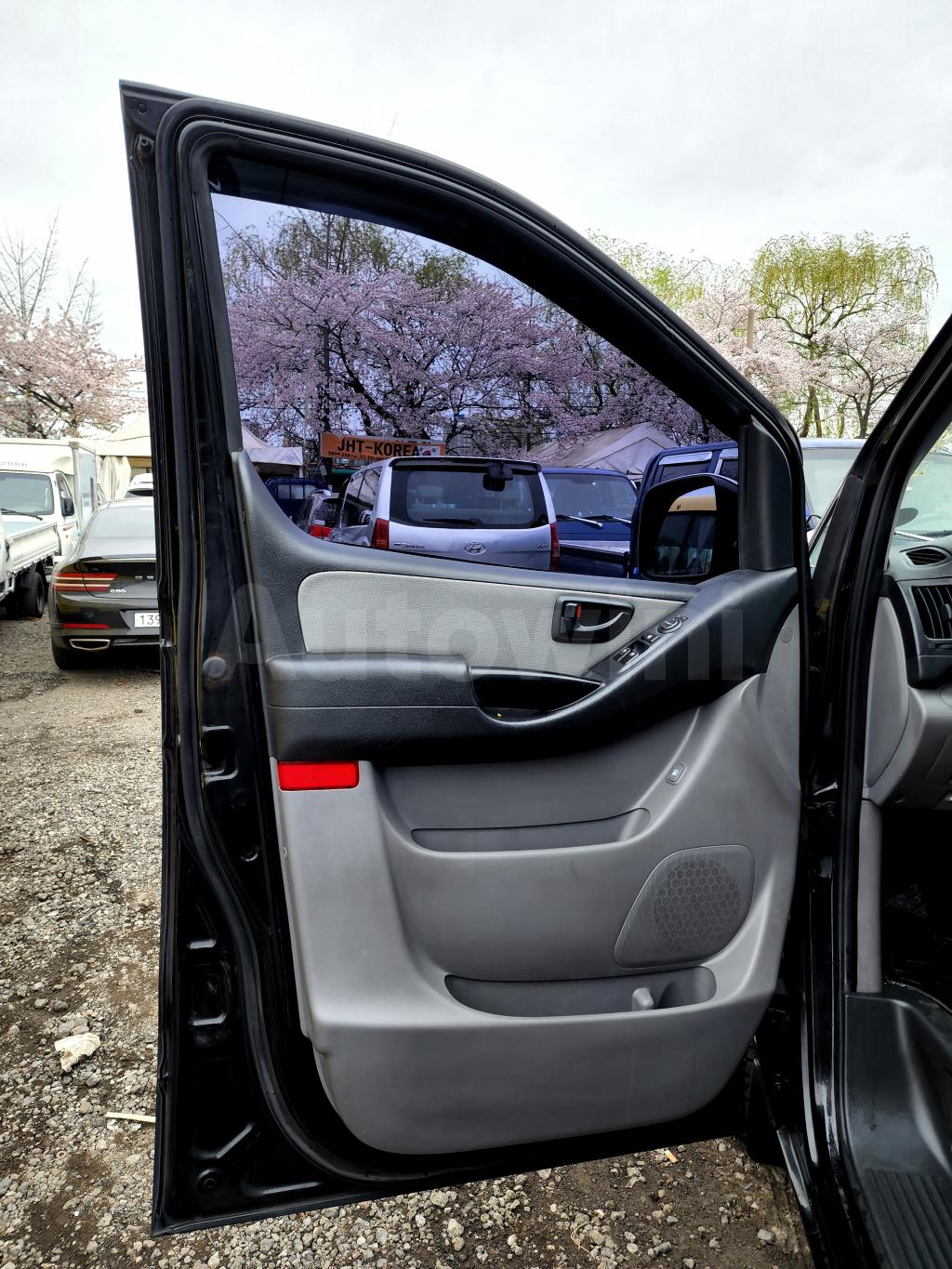 2014 HYUNDAI GRAND STAREX H-1 ((12SEAT+M/T+2RD /3RD AIRCON)) - 16