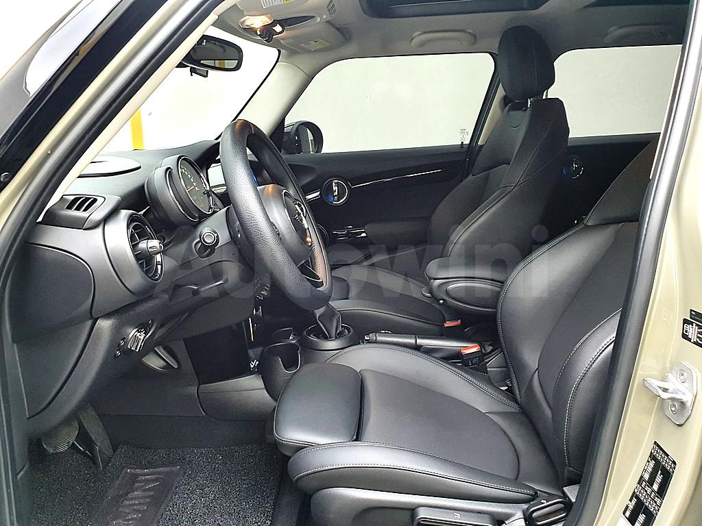 2019 MINI COOPER 1.5 5 DOOR HIGH - 9