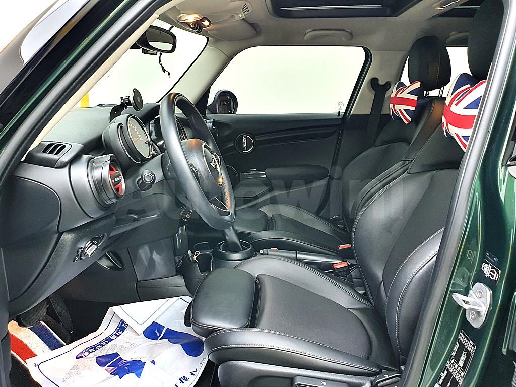 2018 MINI COOPER D 1.5 5 DOOR 3RD GEN - 9
