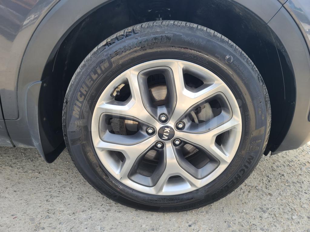 2015 KIA  SORENTO 2.2DIESEL/4WD_PRESTIGE - 16