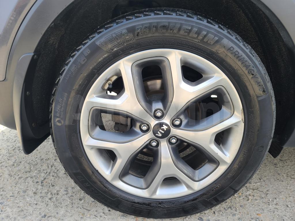 2015 KIA  SORENTO 2.2DIESEL/4WD_PRESTIGE - 17